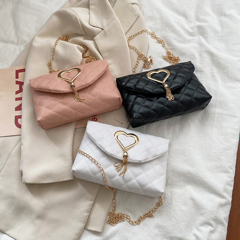 Heart-Shaped Tassel Shoulder Bag