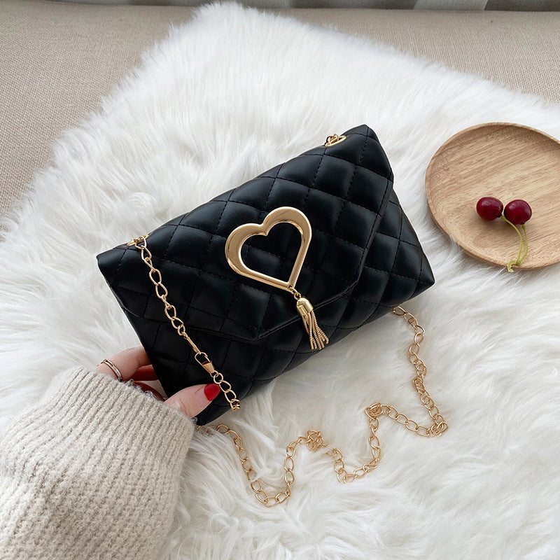 Heart-Shaped Tassel Shoulder Bag