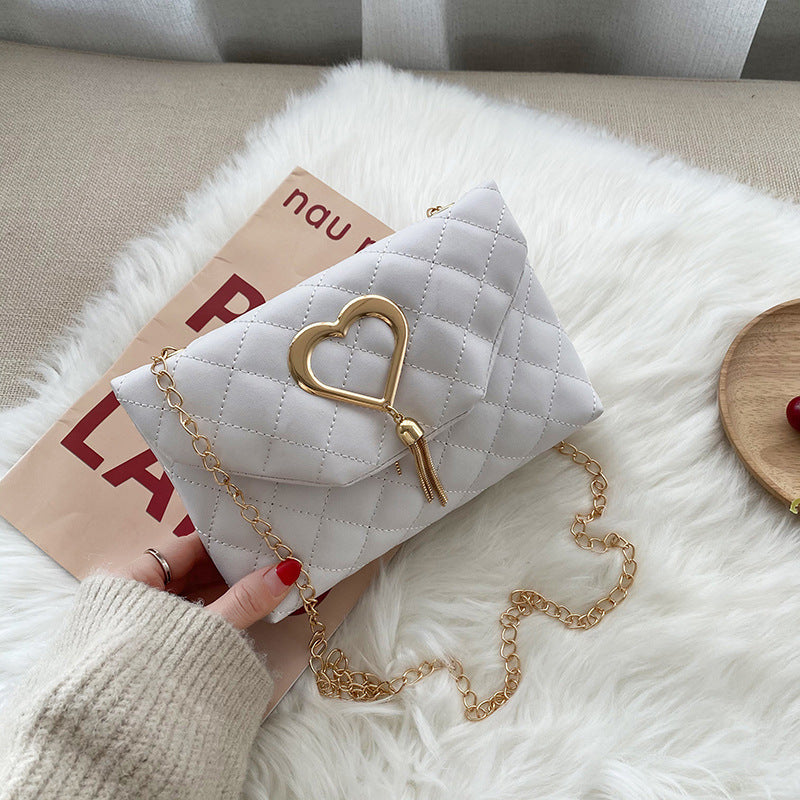 Heart-Shaped Tassel Shoulder Bag